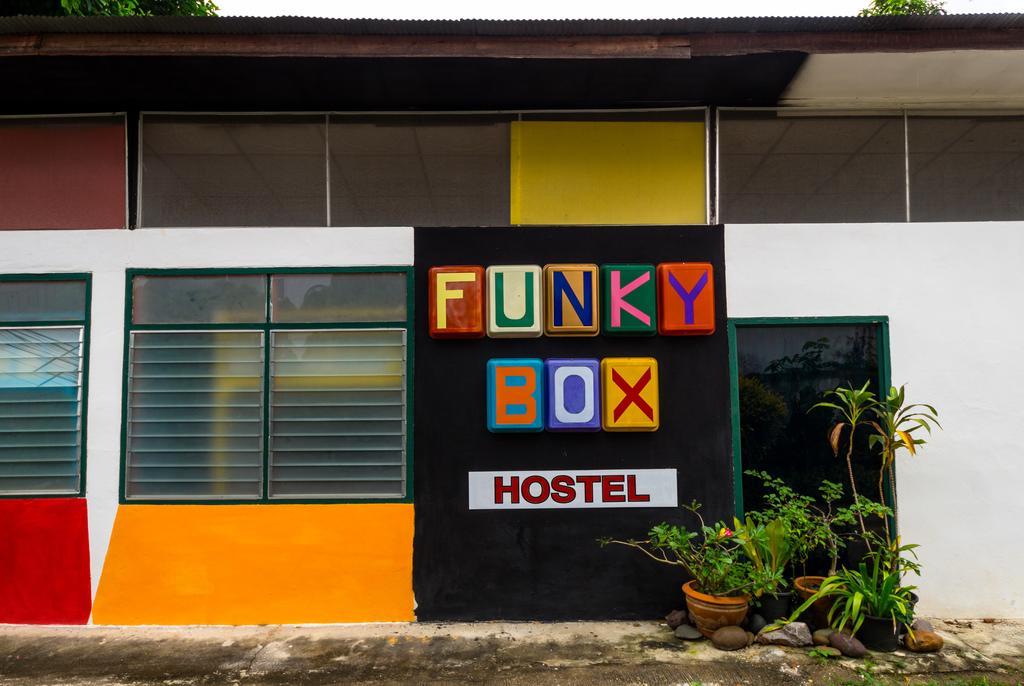 Funky Box Hostel Chiang Khong Room photo