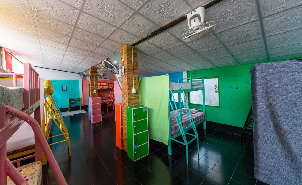Funky Box Hostel Chiang Khong Exterior photo