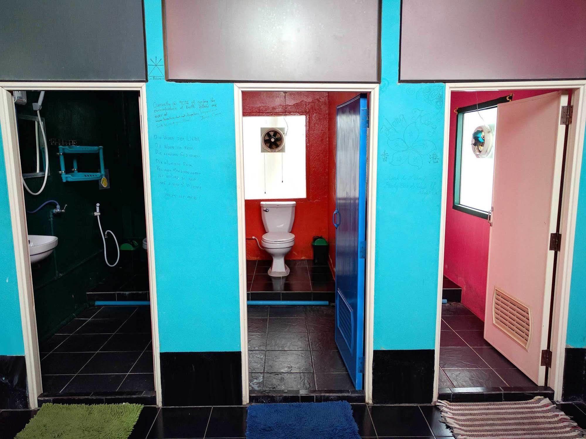 Funky Box Hostel Chiang Khong Exterior photo