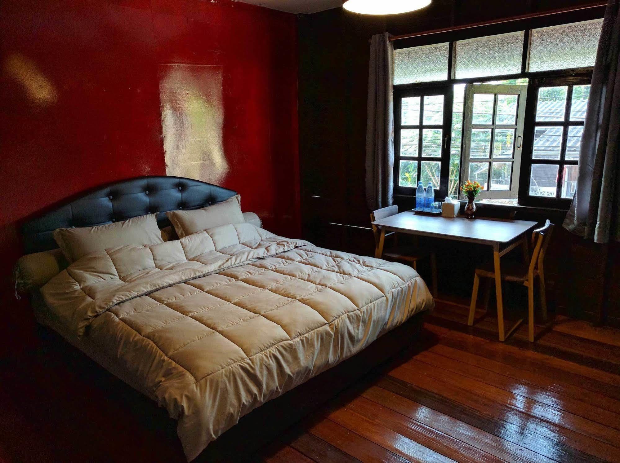Funky Box Hostel Chiang Khong Exterior photo