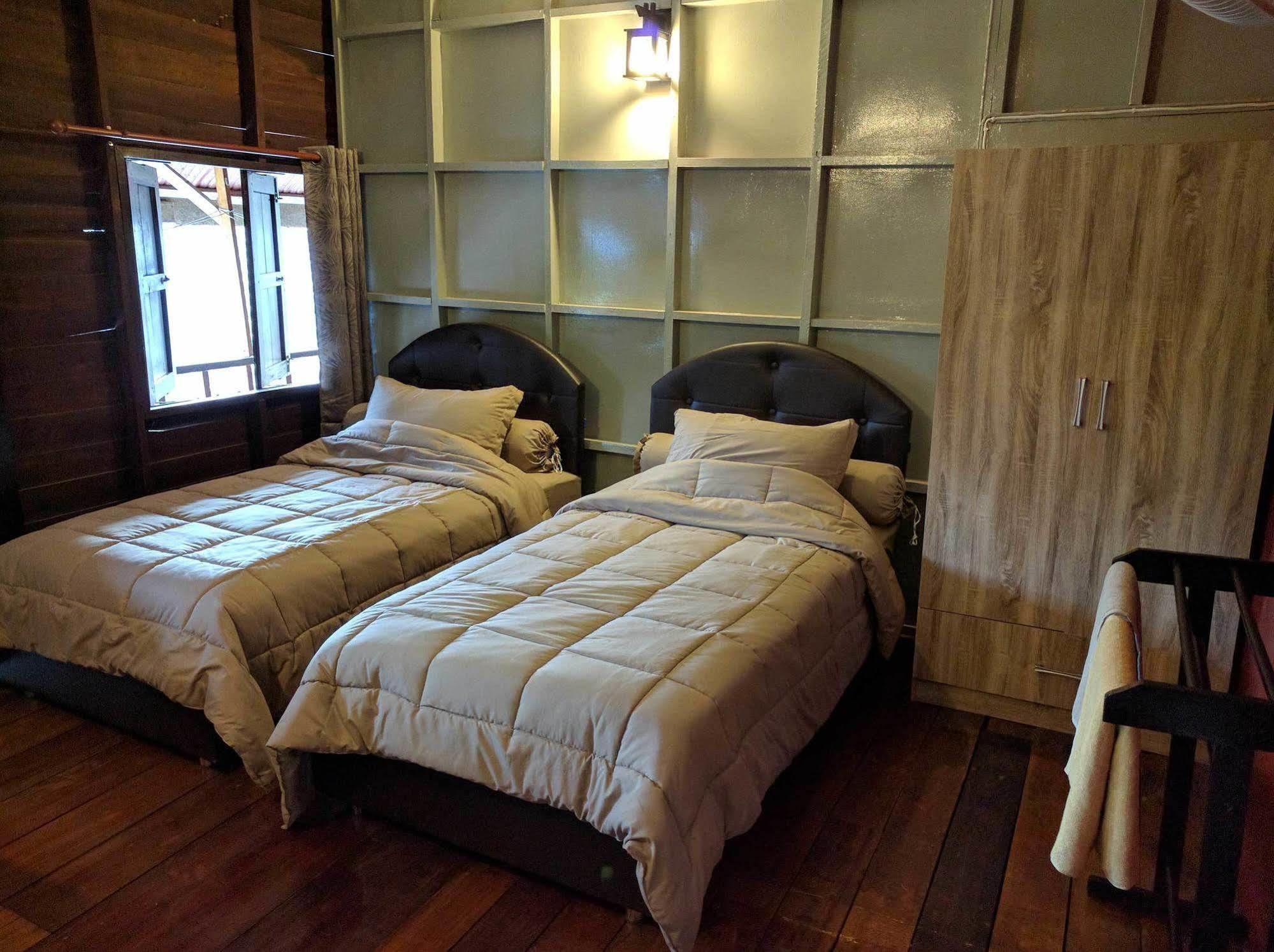 Funky Box Hostel Chiang Khong Exterior photo