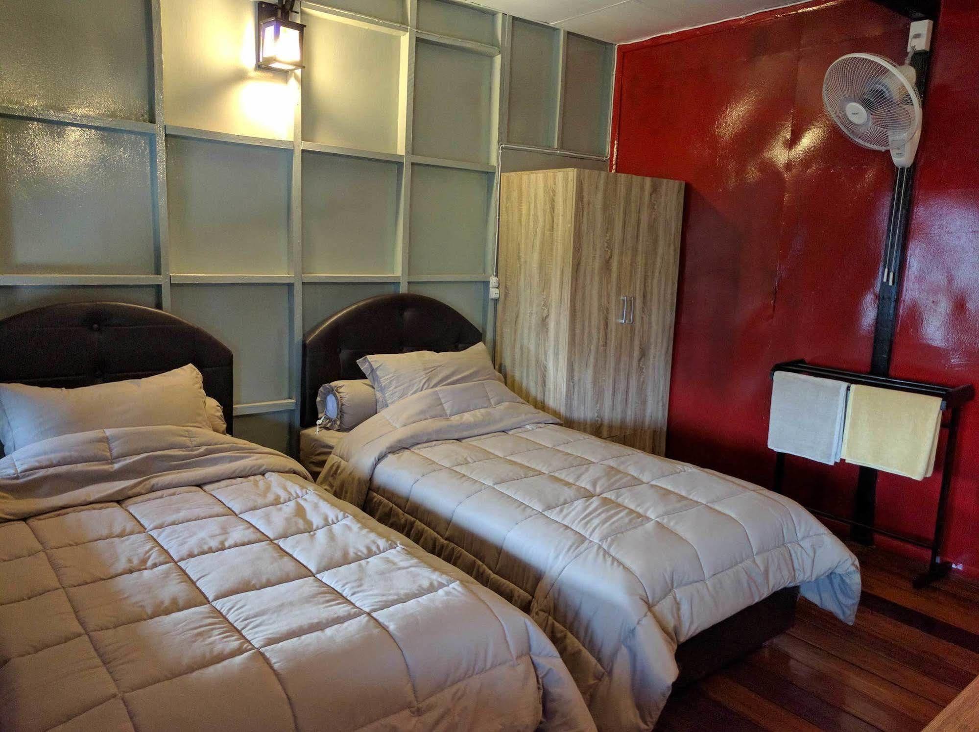 Funky Box Hostel Chiang Khong Exterior photo