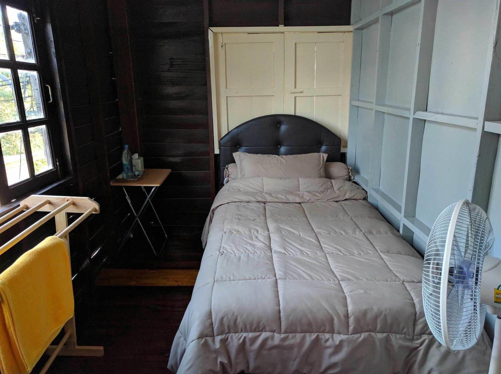 Funky Box Hostel Chiang Khong Exterior photo